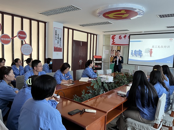 提升服務(wù)質(zhì)量，加快業(yè)財(cái)融合1.jpg