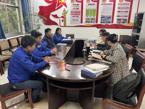 3.23在化工科技會議室，召開健力寶現(xiàn)場審核末次會議.jpg