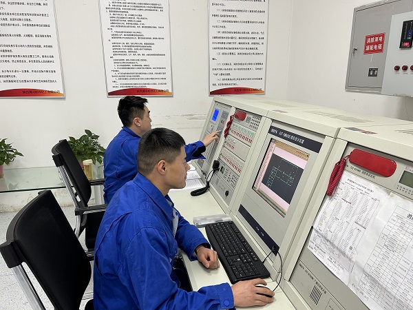 5月26日，彬州公司消防綜合樓火災(zāi)報警系統(tǒng)測試查看.jpg