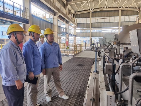 9月8日，公司機組透平電驅(qū)改造項目小區(qū)赴蒲城清潔能源化工有限責(zé)任公司進(jìn)行對標(biāo)交流2.jpg