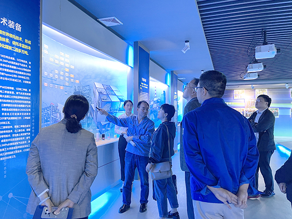 2023年9月25日，陜西省工信廳節(jié)能綜合利用處和原材料工業(yè)處調(diào)研組到公司調(diào)研幫扶.jpg