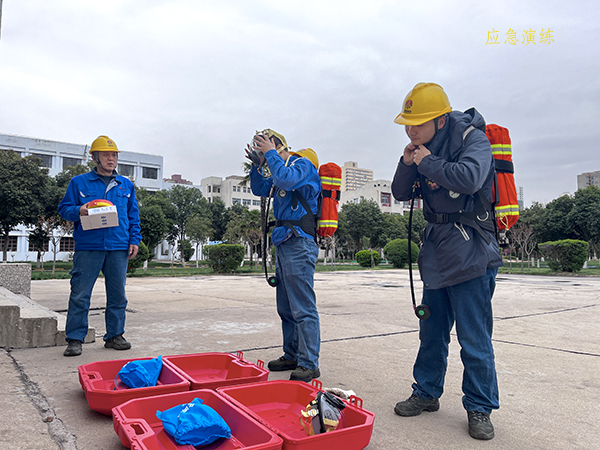 3月27日16：30，合成車間員工進行演練中.jpg